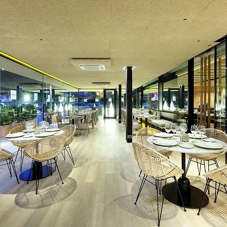 ホテル オクシデンタル 4*
