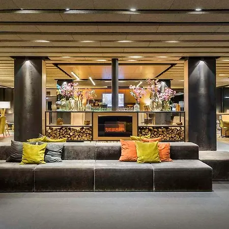 オクシデンタル 4*